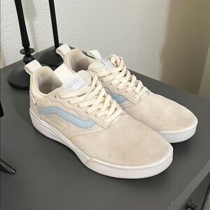 Vans Men's Beige and Light Blue Sneakers